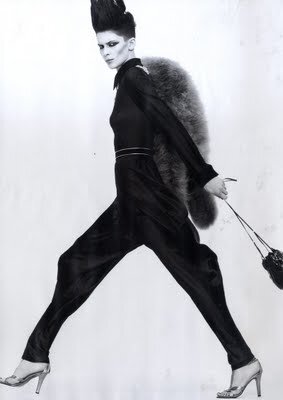kristina s steven meisel vogue italia 2011 aprilis3.jpg