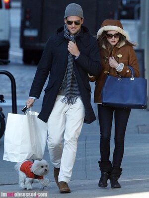 olivia-palermo2012-02-07_07-40-38walks-around-with-beau-in-nyc-520x691.jpg
