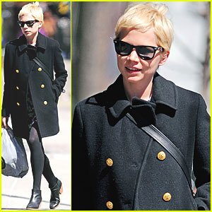 cdec9_michelle-williams-shopping-peacoat.jpg