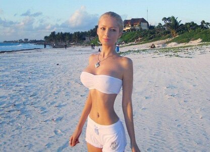 266256-living-dolls.jpg