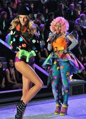nicki-minaj-2011-victorias-secret-fashion-show_3602816.jpg