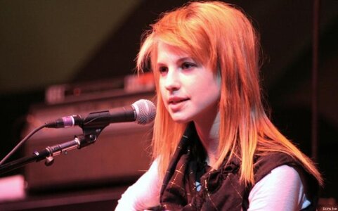 Hayley baby face.jpg