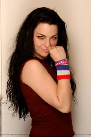 Amy Lee 4.jpg