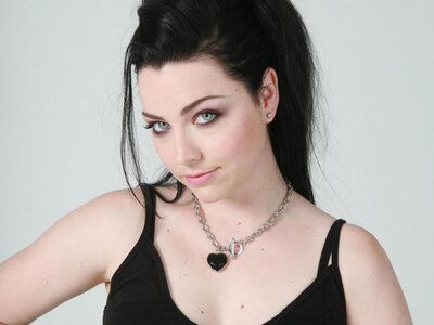 Amy lee.jpg