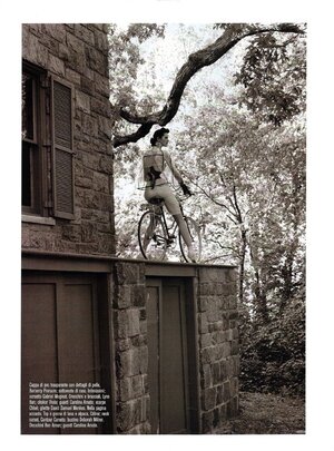 vogue-italia-september-2011-stella-tennant-steven-meisel-9.jpg