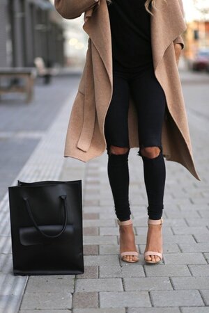 Skinny-Jeans-Ripped-Knees5-640x960.jpg