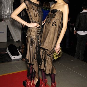 Abbey & Magda backstage at Viktor & Rolf F/W '08